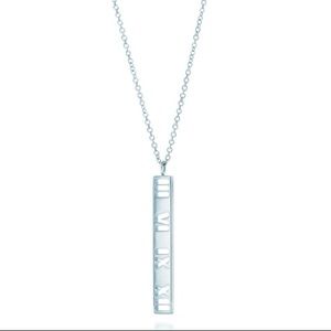Atlas bar necklace